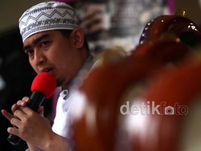 Solmed Si Ustad Selebriti