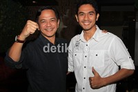 Ray Sahetapi dan Zendhy Zain saat menghadiri jumpa pers Hari Ini Pasti Menang di Hotel Formule1, Menteng, Jakarta Pusat, Senin (30/7/2012) malam. Herianto Batubara/detikHOT.