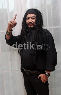 Limbad saat ditemui di jumpa pers Mahakarya Kemegahan Indonesia RCTI di Blackstreet, Bellezza, Permata Hijau, Jakarta, Selasa (31/7/2012). (Gusmun/detikHot).