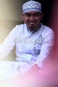 Di bulan Ramadan kali ini, pria bernama asli Soleh Mahmud itu mengaku mengurangi jadwalnya berdakwah ke berbagai tempat.