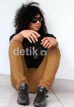 Si Rocker Yoda Idol