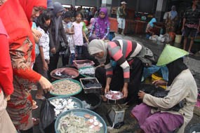 Pusat Pemasaran dan Distribusi Ikan di Brondong Diresmikan September