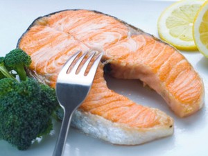 Rutin Makan Salmon Dapat Cegah Kanker Prostat