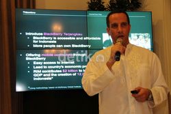 RIM Indonesia Luncurkan BlackBerry Terjangkau
