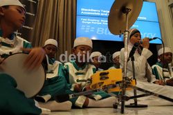 RIM Indonesia Luncurkan BlackBerry Terjangkau