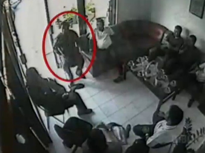 Kekerasan Pembuatan Simulator SIM, Terekam Kamera