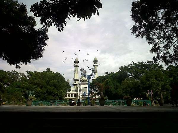 5 Kota yang Asyik Dinikmati dengan Jalan Kaki