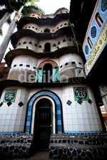Ini Dia Masjid dengan Pintu Terbanyak di Indonesia