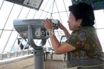 Menparekraf Ngabuburit di Monas