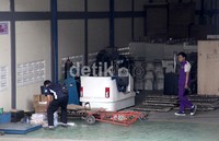 Pabrik yang merangkai berbagai mobil dan motor simulator pembuatan Surat Izin Mengemudi (SIM) tersebut berlokasi di kawasan Narogong Bekasi.