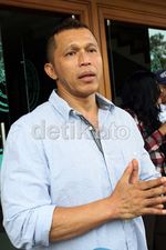 Resmi Cerai, Bang Tigor Nangis