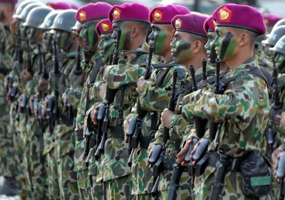 50 Siswa Dikmaba Resmi Sandang Baret Ungu