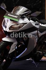 Ini Dia Tampang Ninja 250 Injeksi