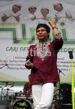 Aksi Wali di Atas Panggung