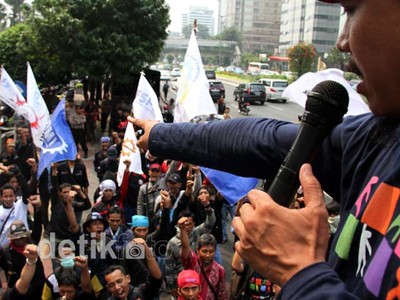 Kawan di PHK, Buruh Demo Kedubes Jepang