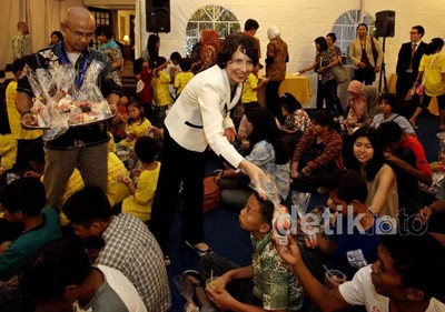 Wakil Dubes AS Buka Bersama Anak Jalanan