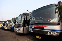 Para sopir mengaku tengah bersiap diri untuk mengantarkan para pemudik ke kampung halamannya masing-masing.