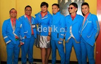 Pose Project Pop saat ditemui di studio Hanggar, Pancoran, Rabu (1/8/2012). Herianto Batubara/detikHOT.