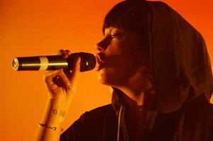 Lily Allen Kembali Bermusik dengan Nama Baru, Lily Rose Cooper