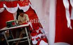 Agustus Datang, Penjahit Bendera Kebanjiran Order