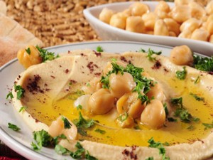 Hummus dan Chicken Shawarma Lezat Untuk Berbuka