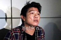 Rambut cepak Andhika eks Kangen band. Komario Bahar/detikHOT.