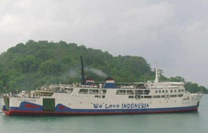 ABK KM Binaiya Tetap Jalani Puasa & Tarawih Meski di Atas Laut