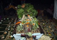 Yadnya Kasada atau Kasodo yang digelar setiap bulan Kasada hari-14 dalam penanggalan kalender tradisional Hindu Tengger. (Budi Sugiharto/detikSurabaya)
