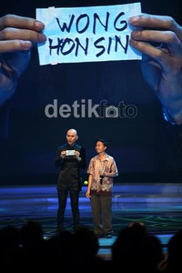Tak hanya itu, mereka semua unjuk gigi bersama magician asal Indonesia seperti Deddy Corbuzier, Romy Rafael, Rizuki, Limbad, Rhomedal dan Joe Sandy.