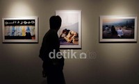 Pameran dengan tema MAKKAH Photographic Diary ini berlangsung mulai hari ini, 3 Agustus sampai 10 September 2012