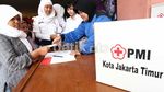 PMI Bagikan Paket Santunan untuk Dhuafa