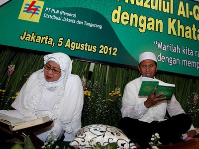 Beri Moral Anti Korupsi, Dahlan Iskan Baca Alquran