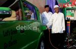 Dahlan Nge-Charge Mobil Listrik di SPLU Gambir