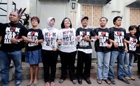 Kami meminta kepada presiden agar tegas memberi instruksi agar kasus ini dikembalikan pad KPK, ujar Taufik Basari.  Menurut Taufik KPK memiliki dasar hukum yang jelas untuk menjadi satu-satunya penegak hukum yang menangani kasus tersebut.