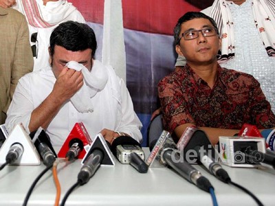 Jelaskan Isu SARA, Rhoma Irama Berurai Air Mata