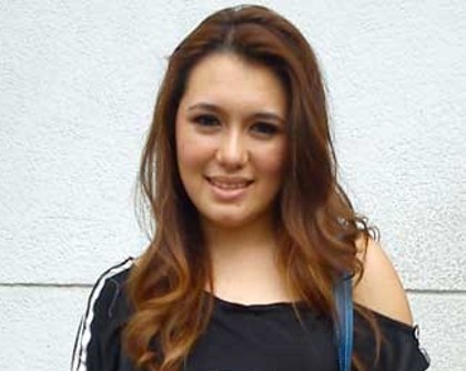Roti Gandum dan Buah Sajian Wajib Amanda Gonzales Berbuka Puasa