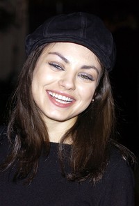 Pada 8 Januari 2003, Mila Kunis tampak menghadiri premiere Just Married di Arclight Cinerama Dome, Hollywood, California. (Robert Mora/Getty Images).