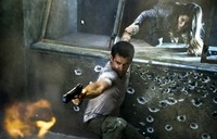 Farrell menjadi kejaran polisi masa depan. (Columbia Pictures).