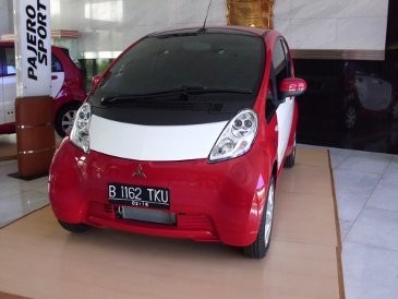 Mitsubishi: Mobil Listrik di Indonesia Terlalu Ambisius