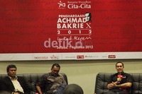Tim juri memilih peraih penghargaan kepada Tjia Main On (Sains), Wiratman Wangasadinata (Teknologi), Dawam Rahadjo (pemikiran sosial), Sultana Faradz (kedokteran), Yogi erlangga (ilmuwan Muda) dan Seno Gumira (sastra).