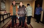 Menteri Agama Pamer Seragam Haji ke JK