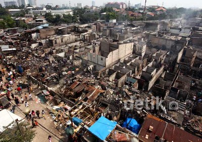 Ini Dia Puing Rumah di 4 RT Benhil yang Terbakar