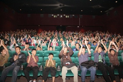 Ultah ke-25, Cinema 21 Ajak Nobar Anak Yatim