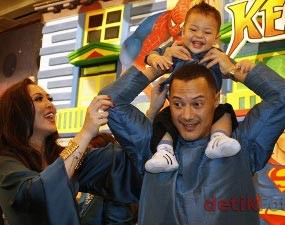 Rayakan Ultah Adjie Massaid, Keluarga Undang Anak Yatim Piatu