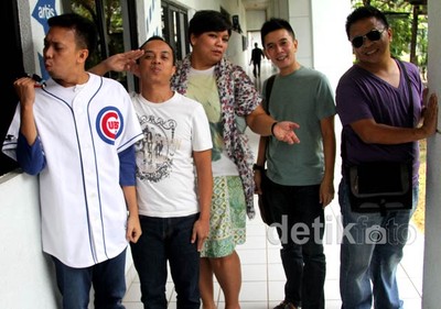 Gaya Casual Project Pop