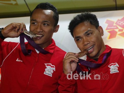 Gondol Medali, Triyatno & Eko Diganjar Bonus