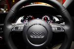 Audi A4 Meluncur