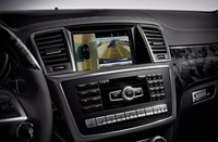 Dibanding model lama, GL-Class terbaru juga memiliki ruang penumpang yang lebih lega di dalamnya. (dok Daimler)