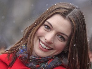 Presiden Obama Puji Akting Anne Hathaway di The Dark Knight Rises
