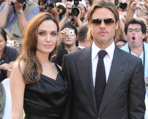 Brad Pitt Hadiahi Angelina Jolie Jam Tangan Termahal di Dunia